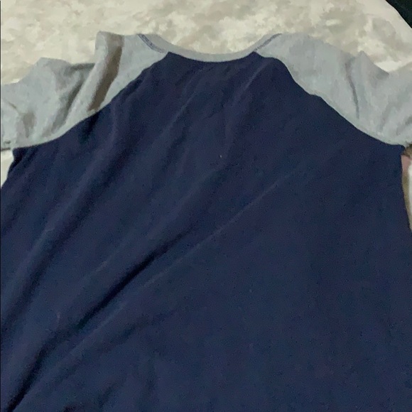 American Eagle three button shirt - Picture 2 of 2